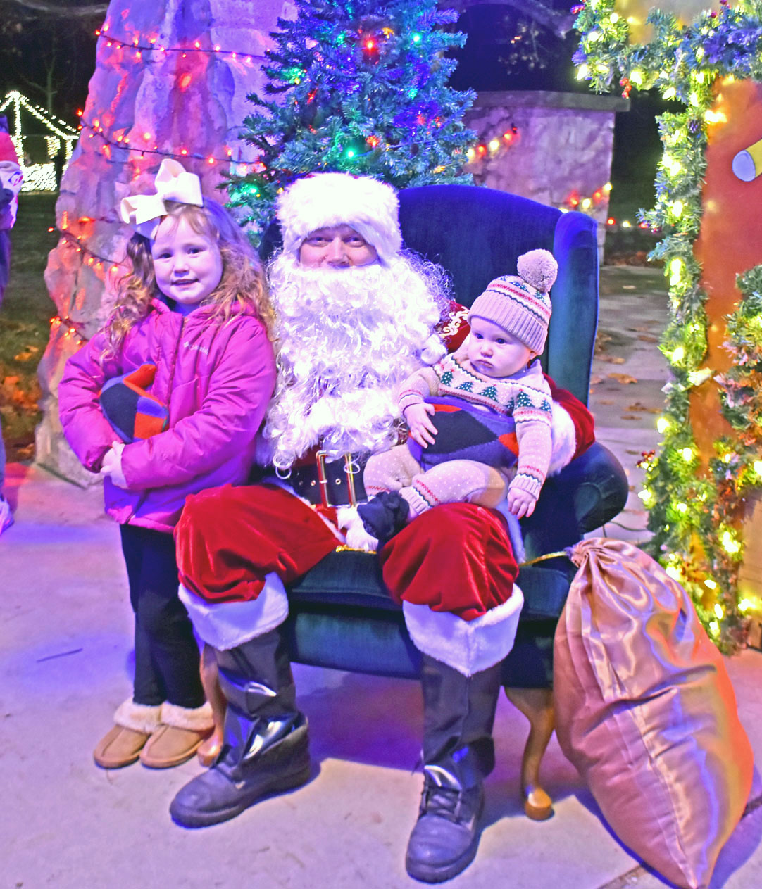 Crowd attends Christmas in Park Bethany RepublicanClipper